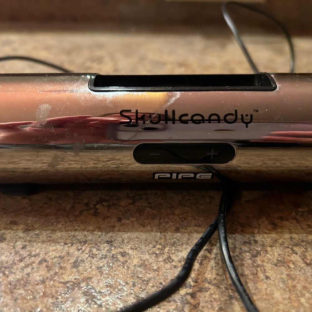 5/$20 SkullCandy brand: Vintage Portable Phone Speaker for IPhone